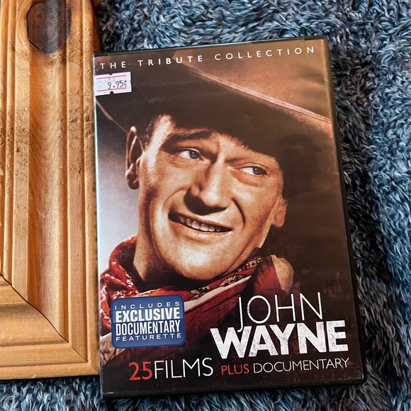 John Wayne picture and DVD - Picture 3 of 8